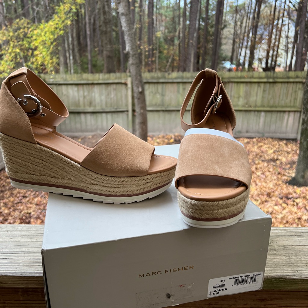 Marc Fisher Zarna Tan Espadrille Wedge Shoes Size 9.5
